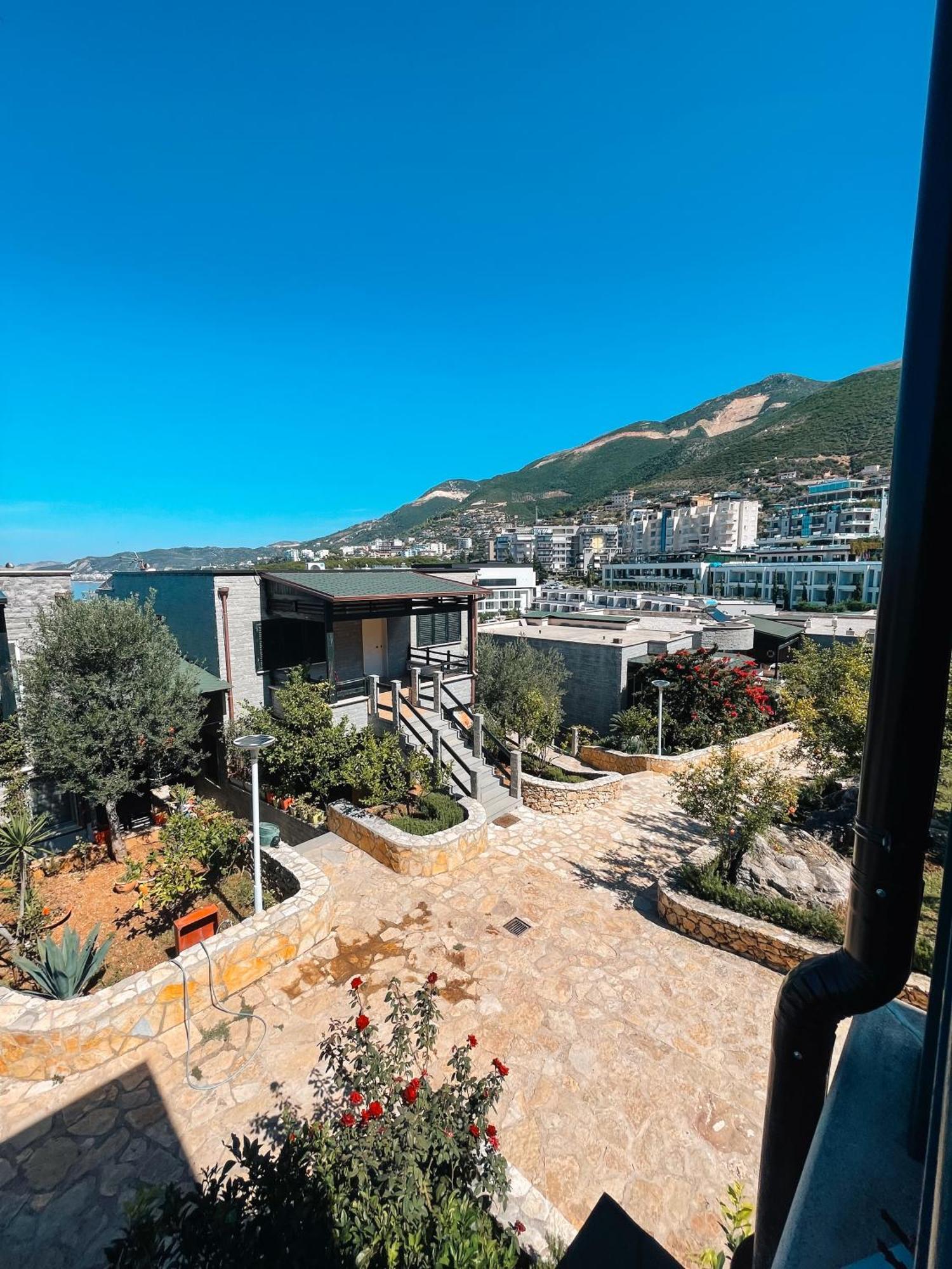 Aqua Holiday Apartments Vlorë Exteriör bild