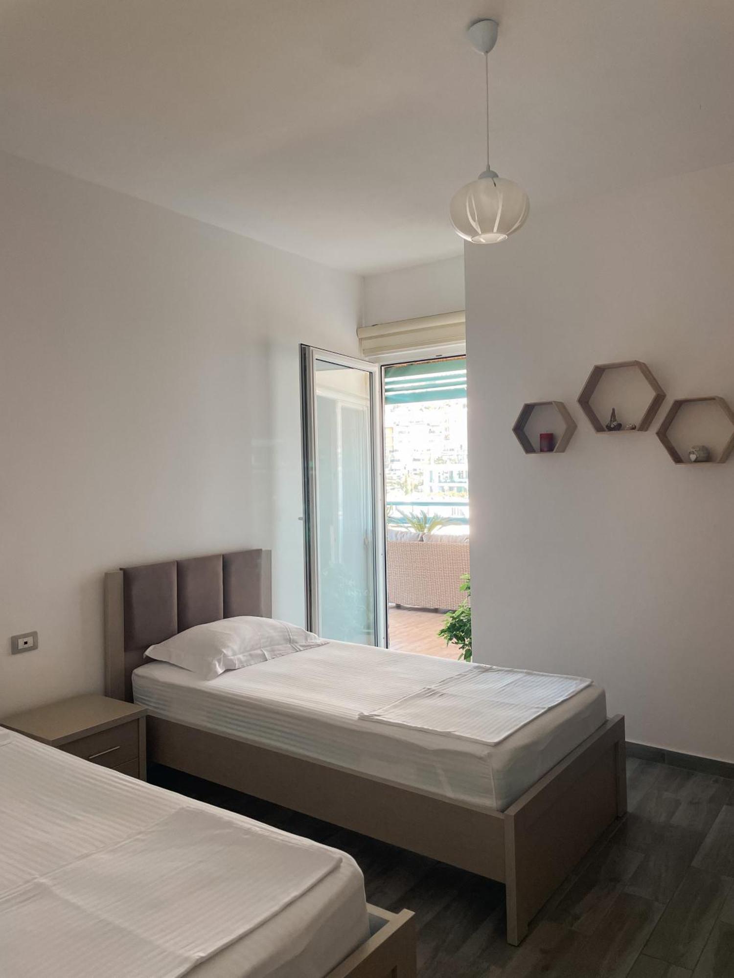 Aqua Holiday Apartments Vlorë Rum bild